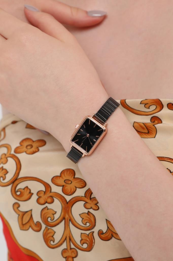 ساعة اليد النسائية Asteria Black Dial Rose Case