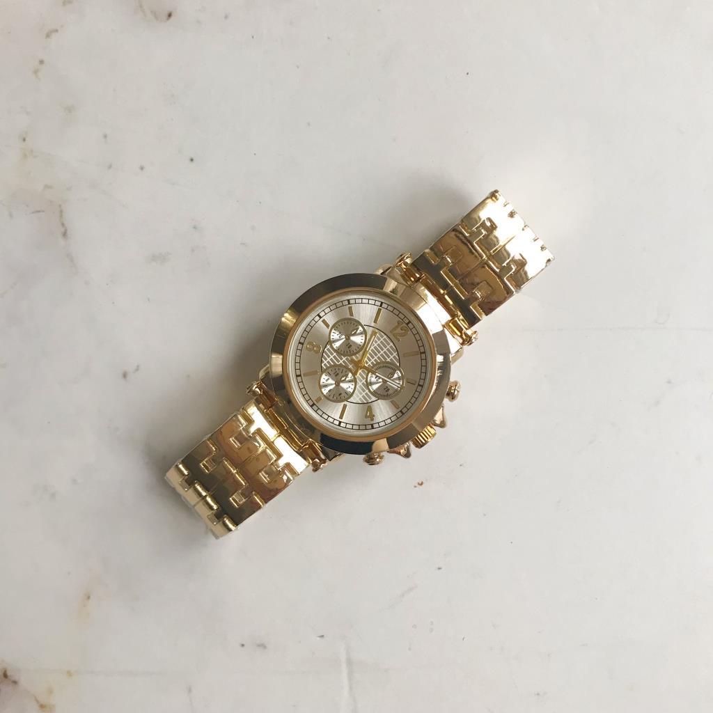 Dione White Dial Gold Band Women's Wristwatch