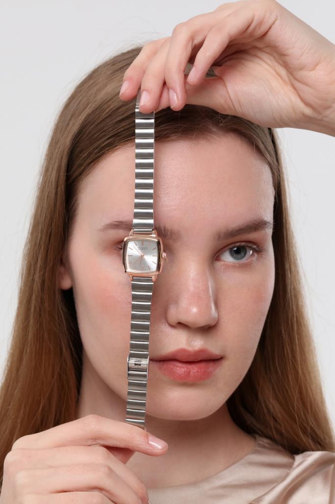 Fiona Rose Case Silver Strap Women's Wristwatch