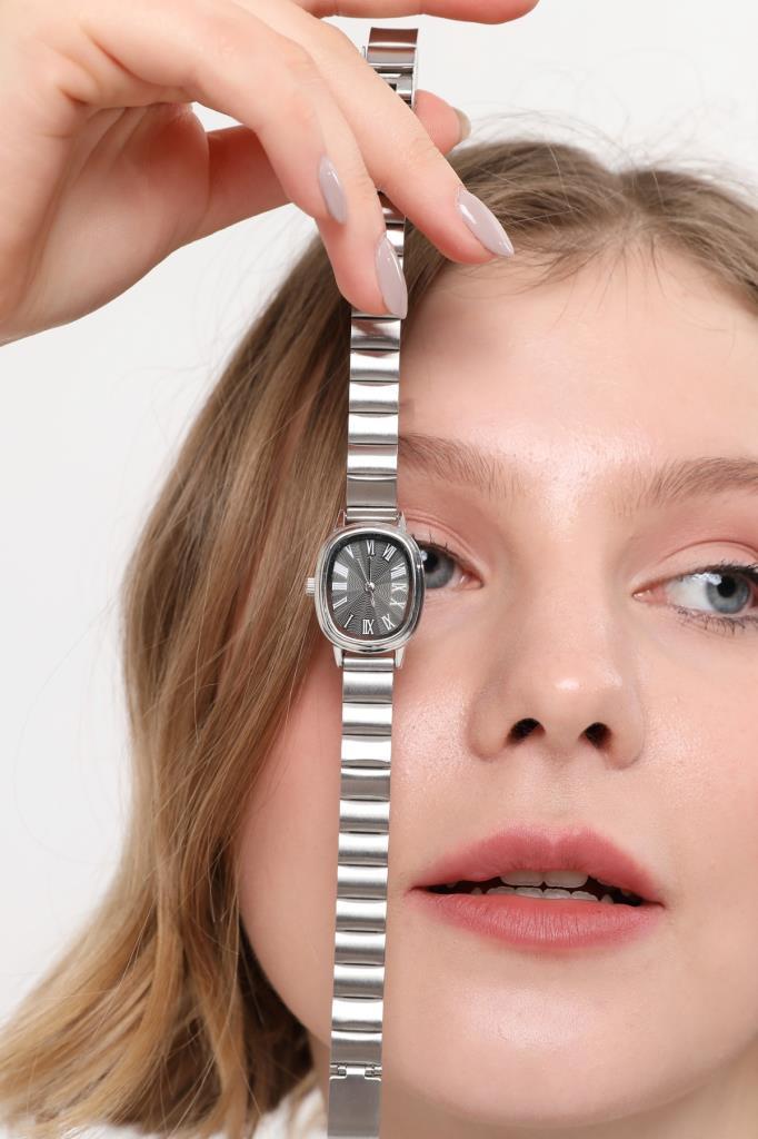 Lilith Roman Numeral Black Dial Silver Strap Women's Wristwatch
