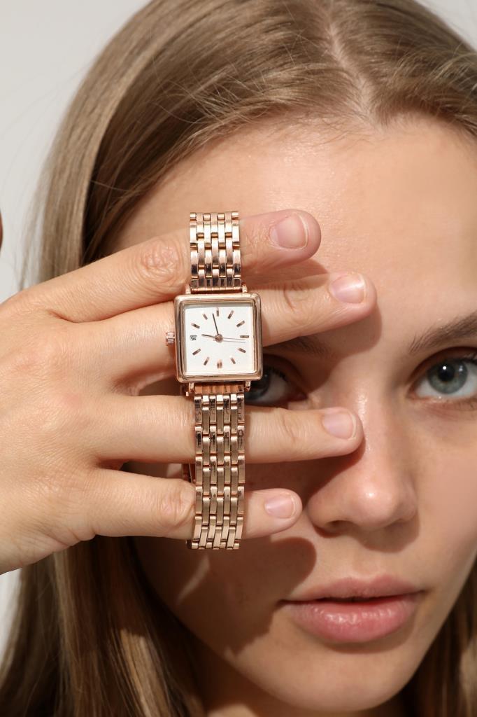 Minimal Square Rose Women's Wristwatch