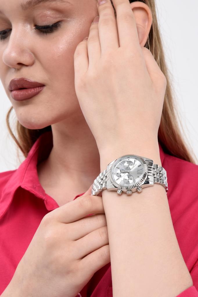 White Dial Silver Women's Wristwatch with Roman Numeral Case Detail