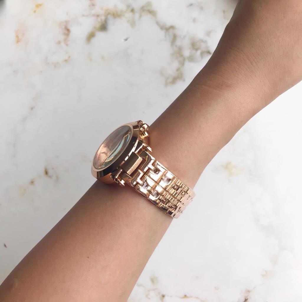 Rose Dial Metal Women's Wristwatch