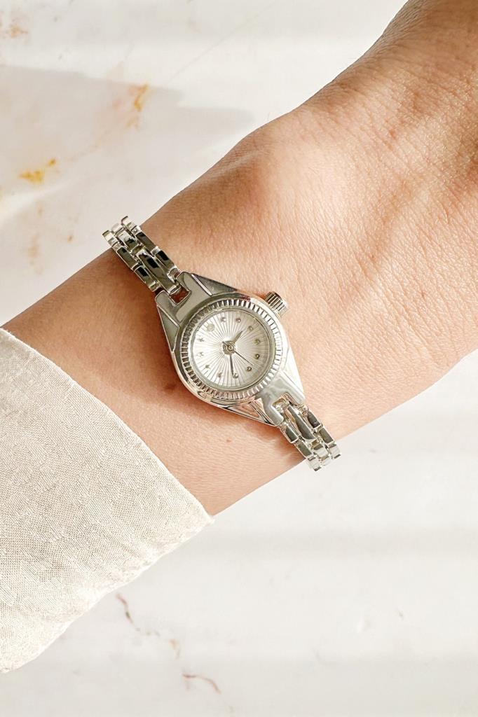 Eira Minimal Gri Kadın Kol Saati