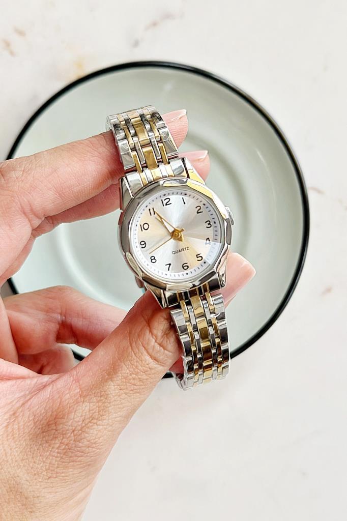 Fermo Gold Gümüş Kordon Kadın Kol Saati - OQQO