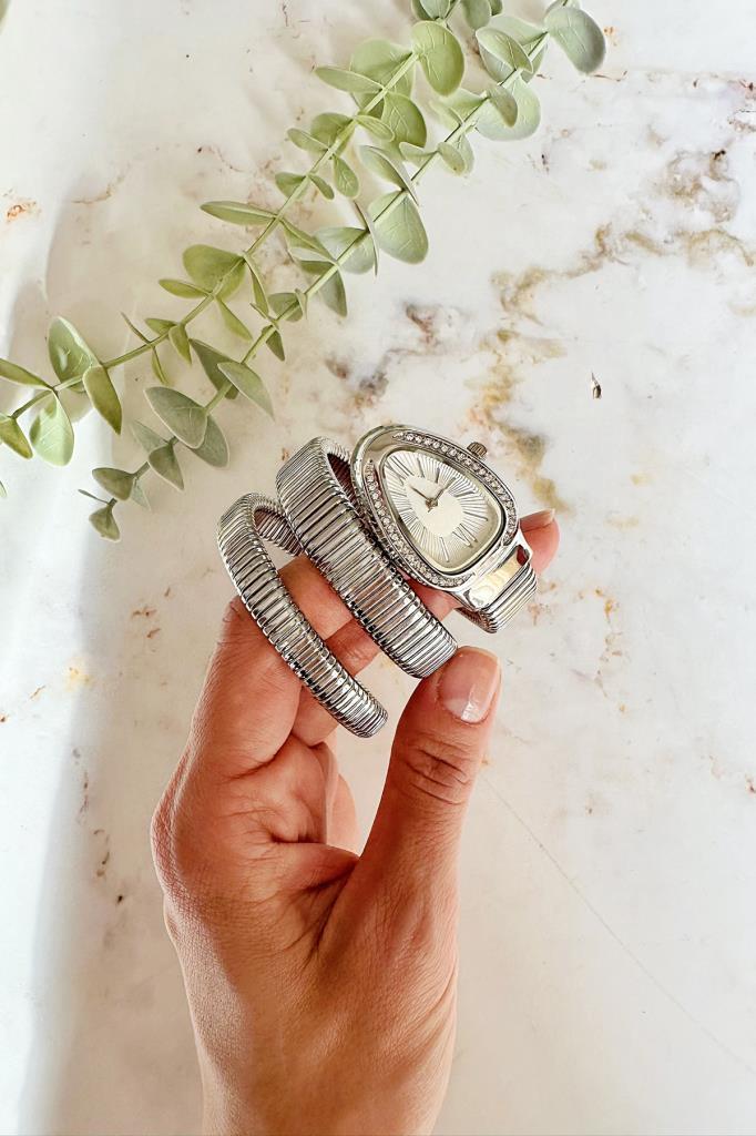 Kora Taşlı Yılan Model Kadın Kol Saati