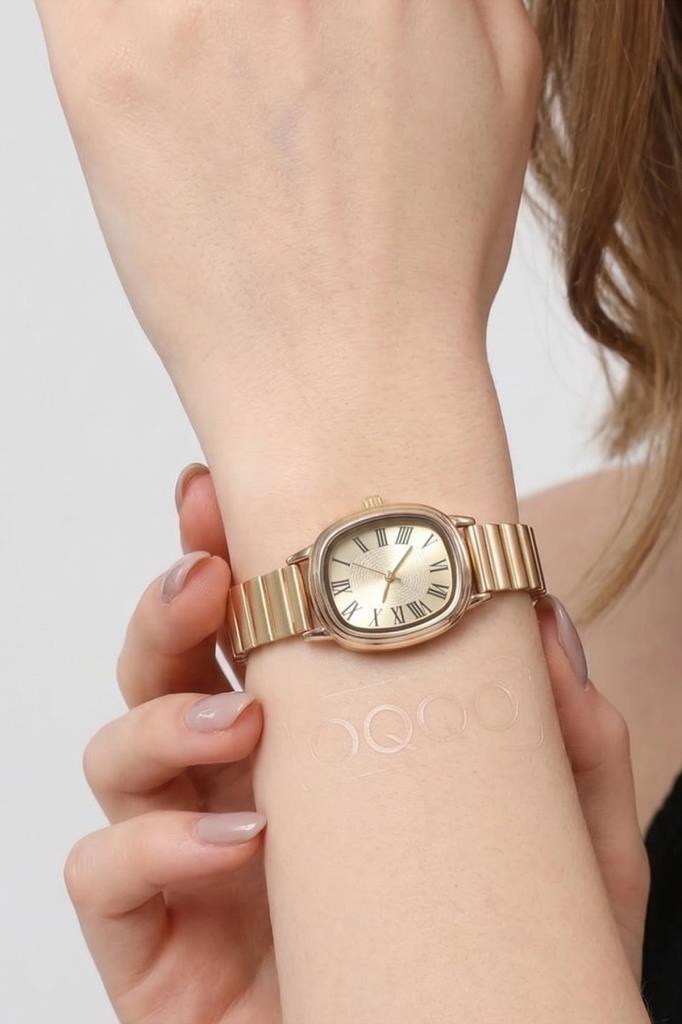 Lilith Roman Numeral Full Gold Strap Women's Watch
