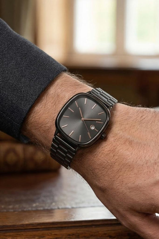 Rovena Dikdörtgen Kasa Siyah Kadran Sİyah Kordon Erkek Kol Saati